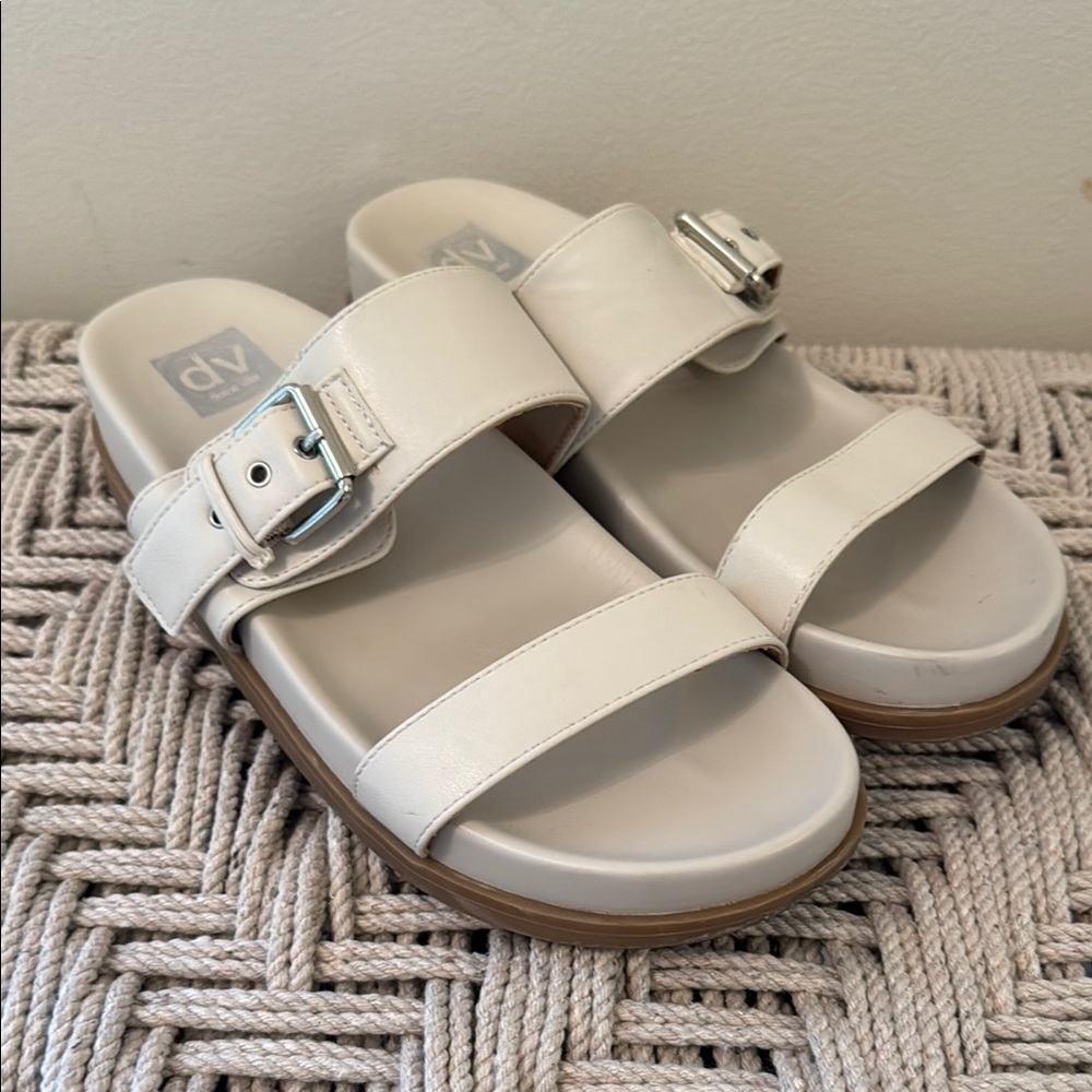 dv Dolce Vita Women 8.5 Taupe Annie Platform Two Strap Buckle Slip On Sandal